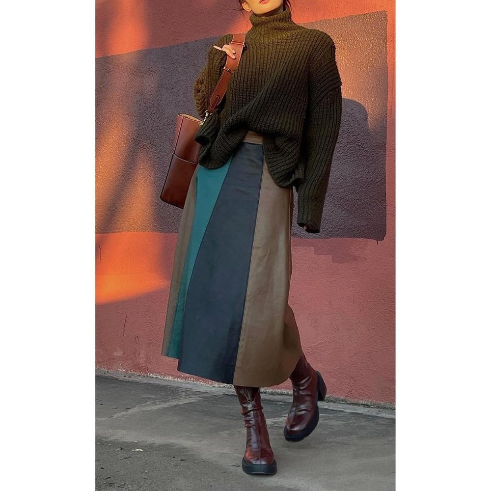 Minimalist Leather Patchwork Maxi/Midi Skirt - image 7